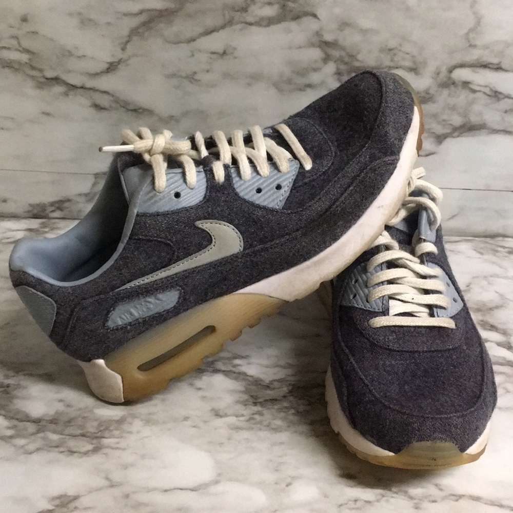 Nike Air Max Sneakers